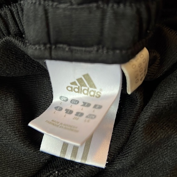 Adidas sweatpants - Picture 7 of 8